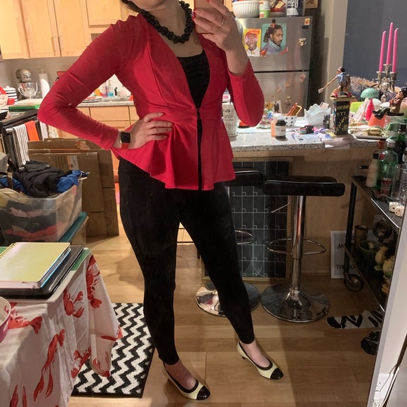 Meet your Posher, Lacie - Picture 7 of 12